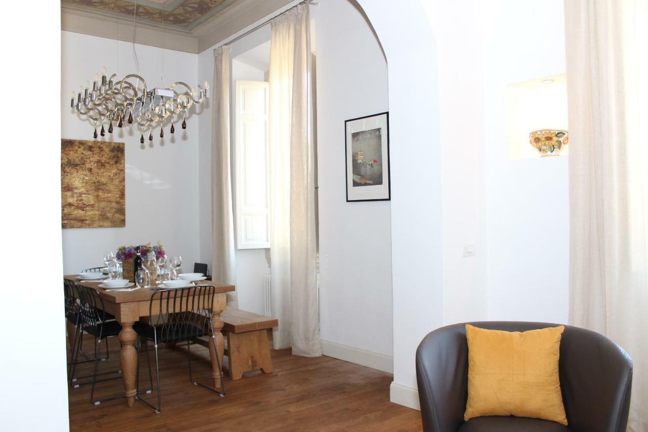 Art Apartment Duomo Luxury View 피렌체 외부 사진